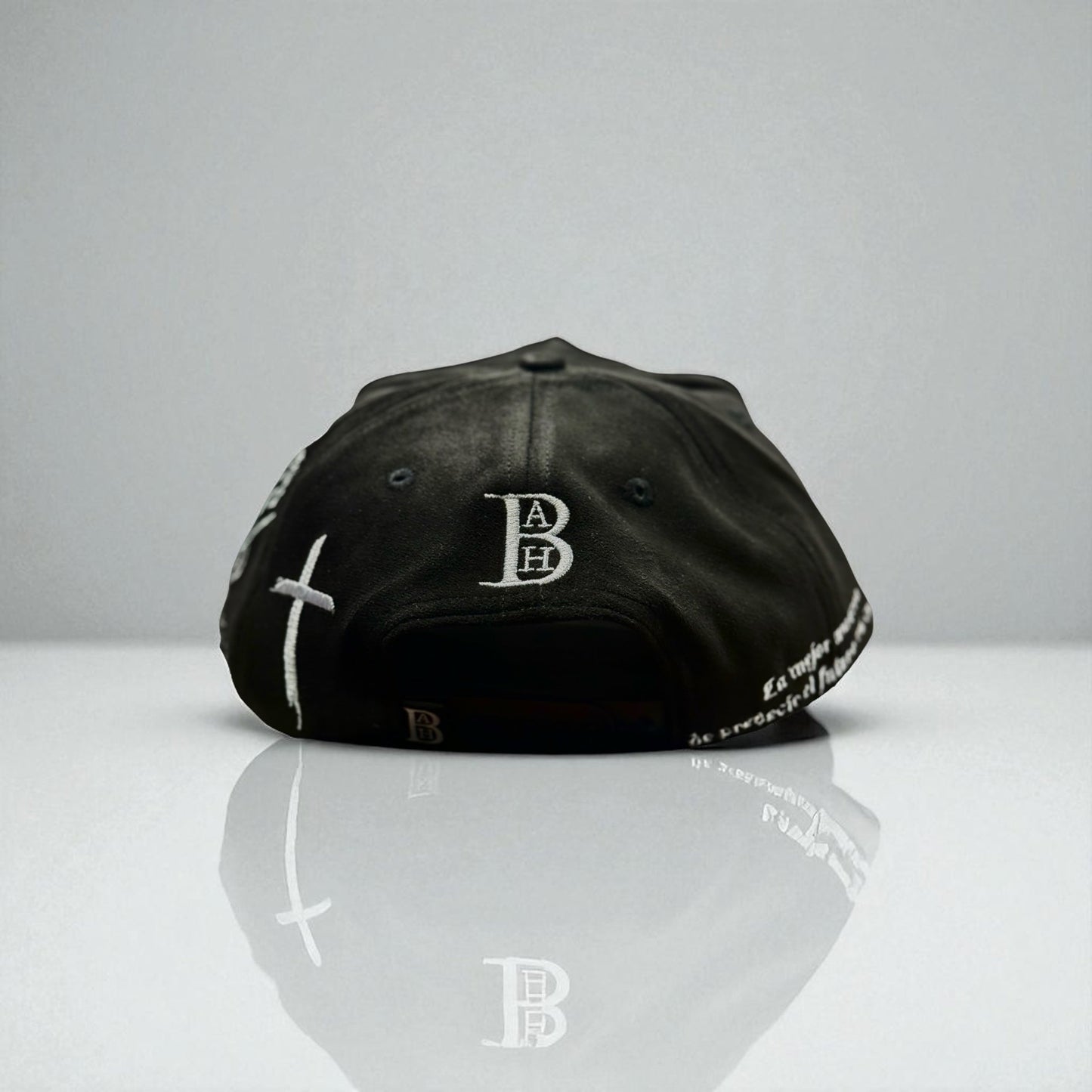 Algo Bien Edición - Exclusive Edition No.1 by A.B.H for Collectors