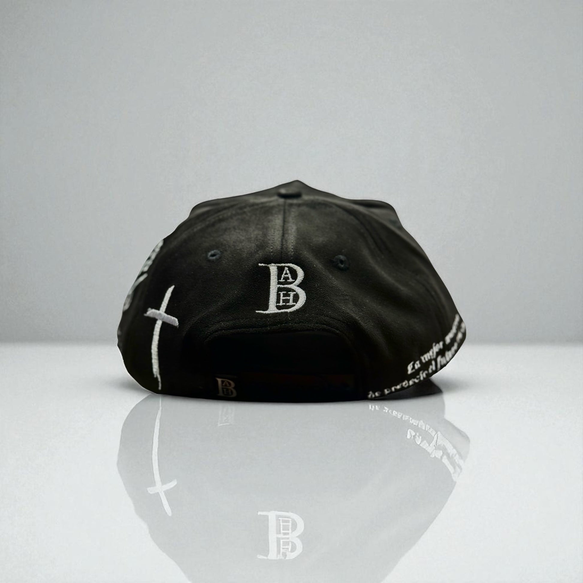 Algo Bien Edición - Exclusive Edition No.1 by A.B.H for Collectors